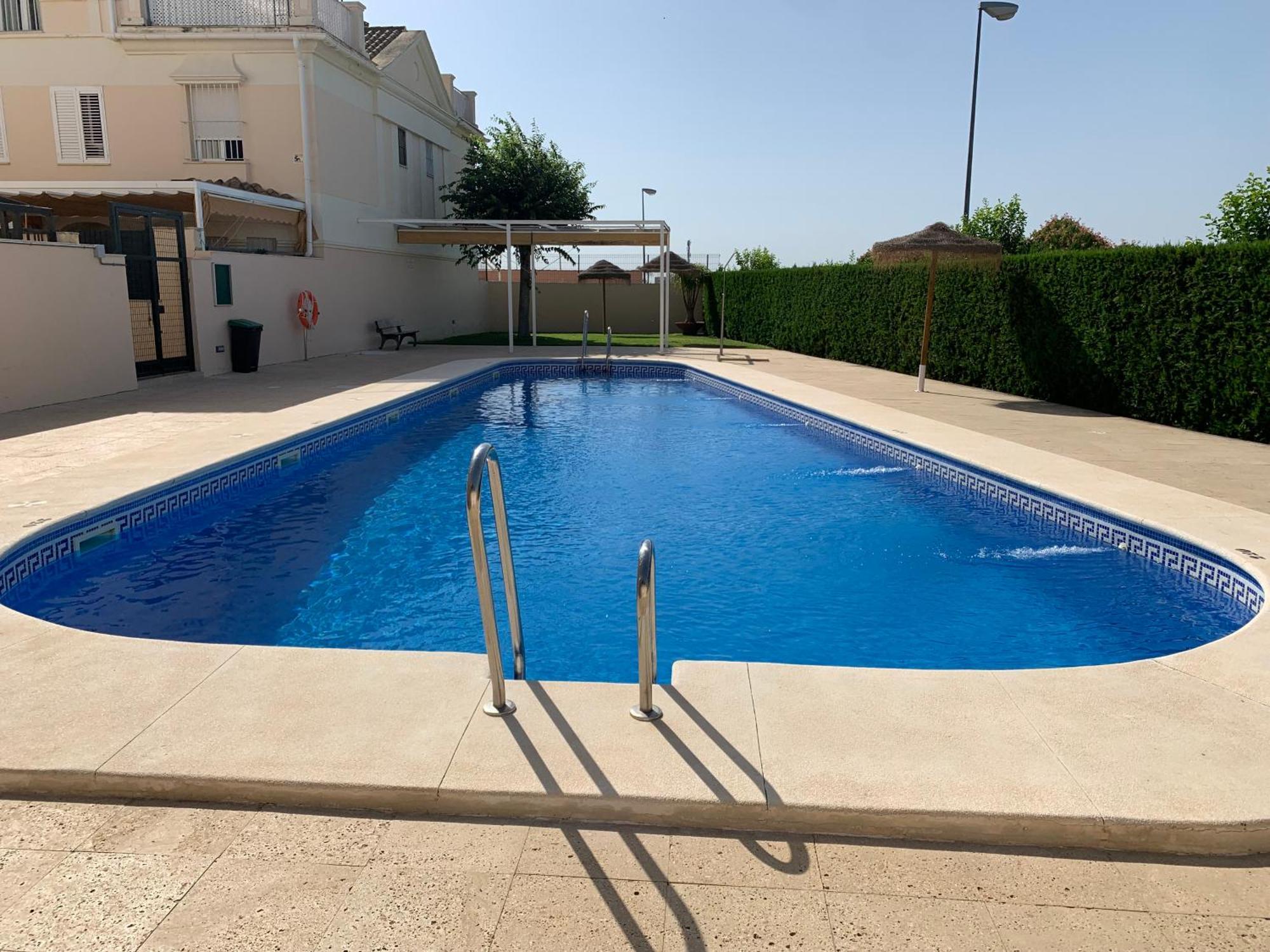 Villa Bonita Casa En Entorno Idilico Tomares Exterior foto